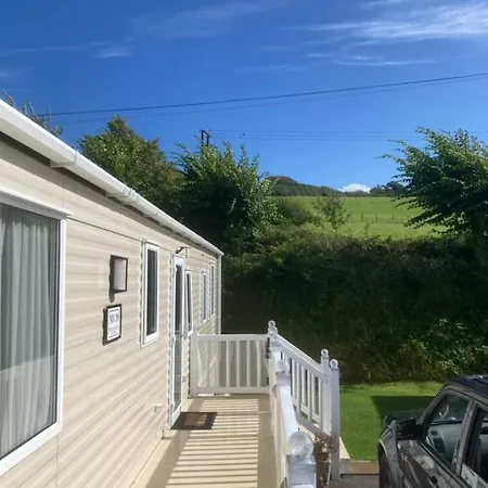 Mollys Retreat Pet Friendly Three Bed Caravan With Small Garden Newquay Bay Resort Quieter Area Of Park Exterior foto