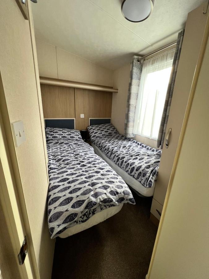 Ferienhaus Mollys Retreat Pet Friendly Three Bed Caravan With Small Garden Newquay Bay Quieter Area Of Park