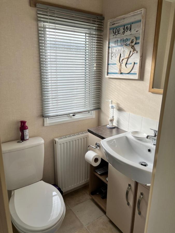 Mollys Retreat Pet Friendly Three Bed Caravan With Small Garden Newquay Bay Quieter Area Of Park Ferienhaus